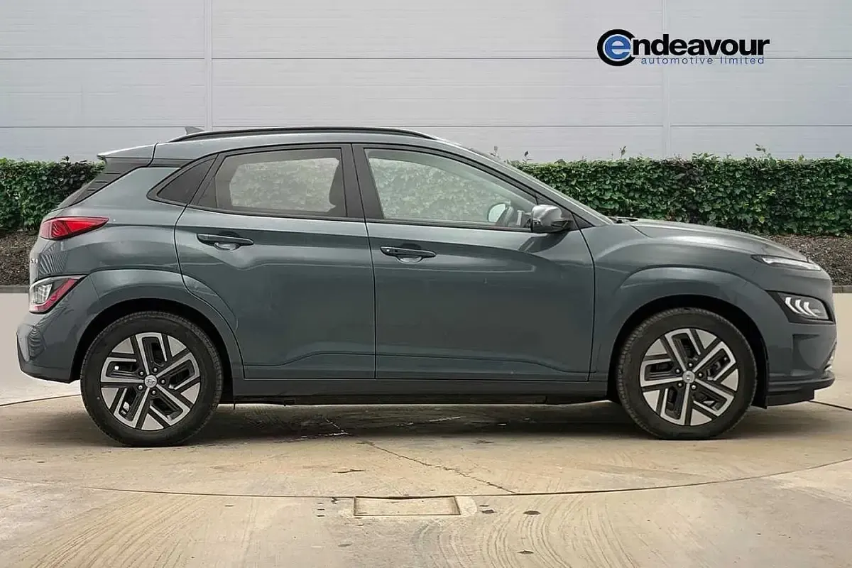 Used Hyundai Kona Premium 150 kW (204 HP) 2022 Green SUV
