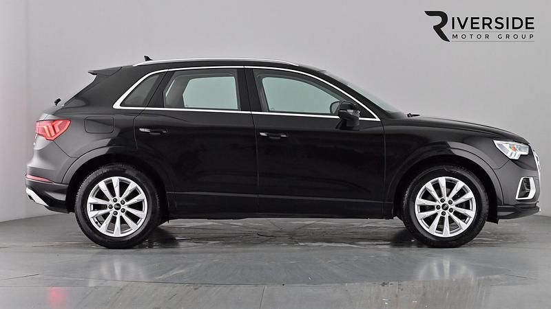 Used Audi Q3 Sport 150 HP (110 kW) 2021 Mythos black metallic SUV