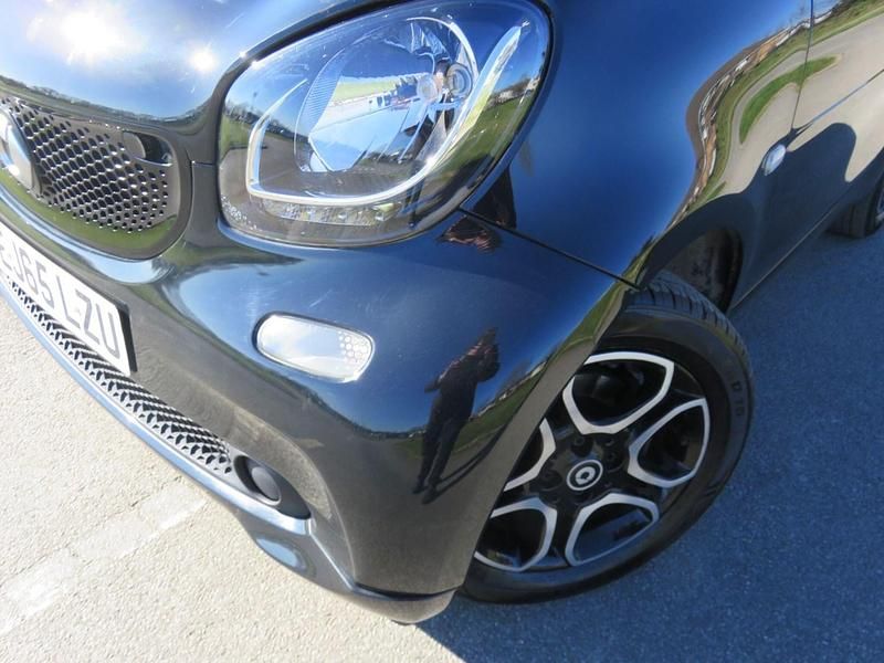 Used Smart ForTwo Coupé Premium 90 HP (66 kW) 2015 Black Coupe
