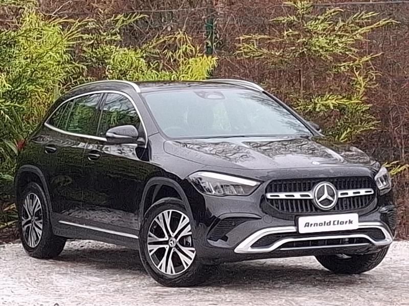 Black New 2025 Mercedes GLA200 Executive SUV | £36,598 (Fair price) - Image 1/4