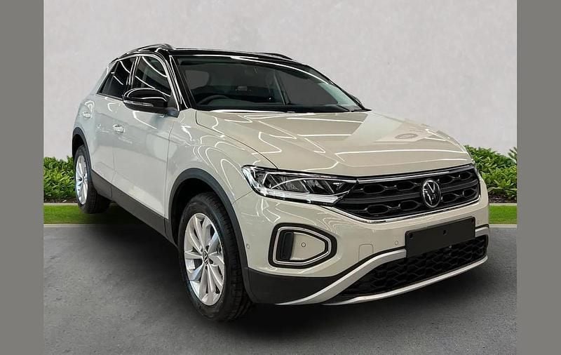 Other New 2025 VW T-Roc Match SUV | £31,799 (Fair price) - Image 1/4
