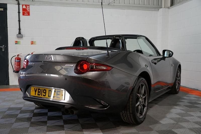Used Mazda MX5 Inclusive 132 HP (97 kW) 2019 Grey Cabriolet