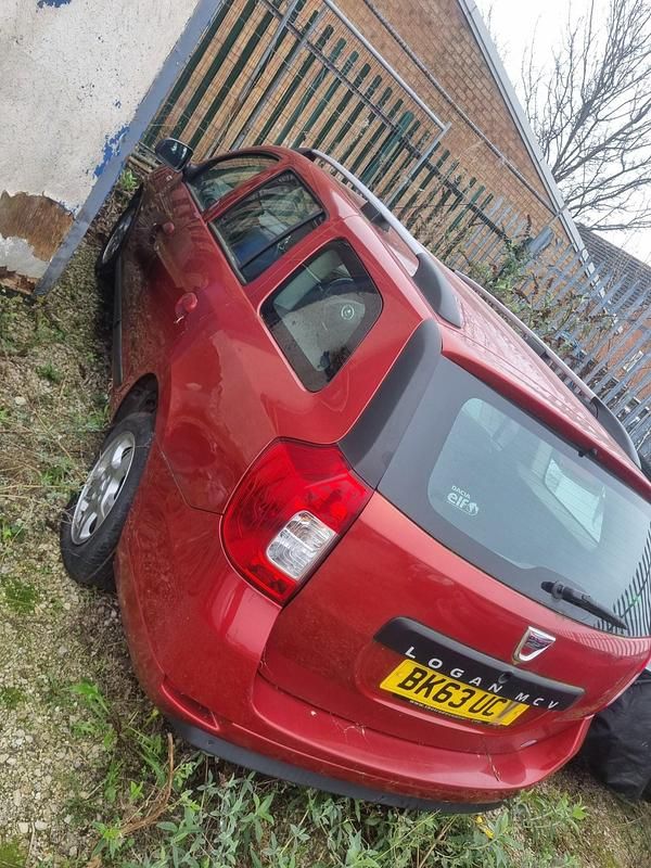 Second-hand Dacia Logan MCV Lauréate 2013 Roșu Break