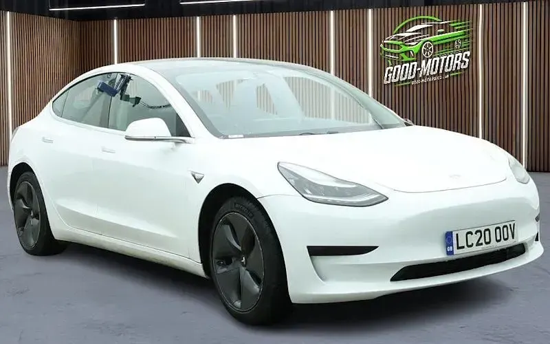 Usado Tesla Model 3 Standard Range 180 kW (245 HP) 2021 Sedan