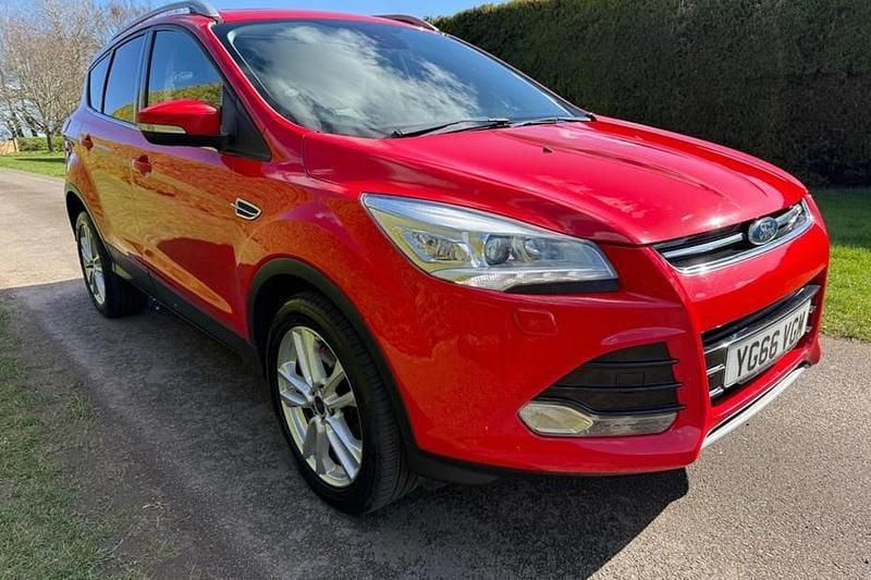 Used Ford Kuga Titanium X 150 HP (110 kW) 2016 Red SUV
