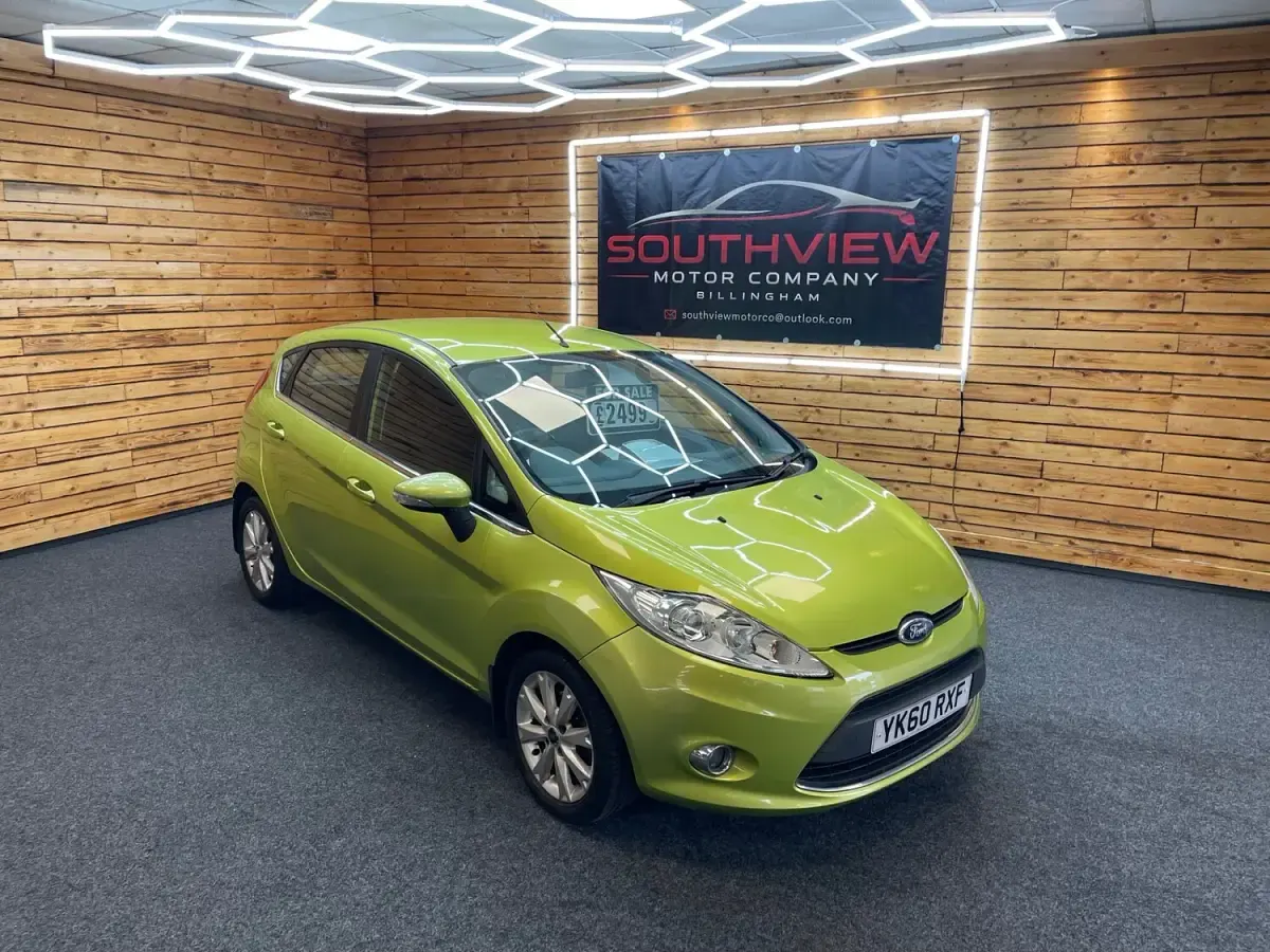 Used Ford Fiesta Zetec 2010 Green Hatchback