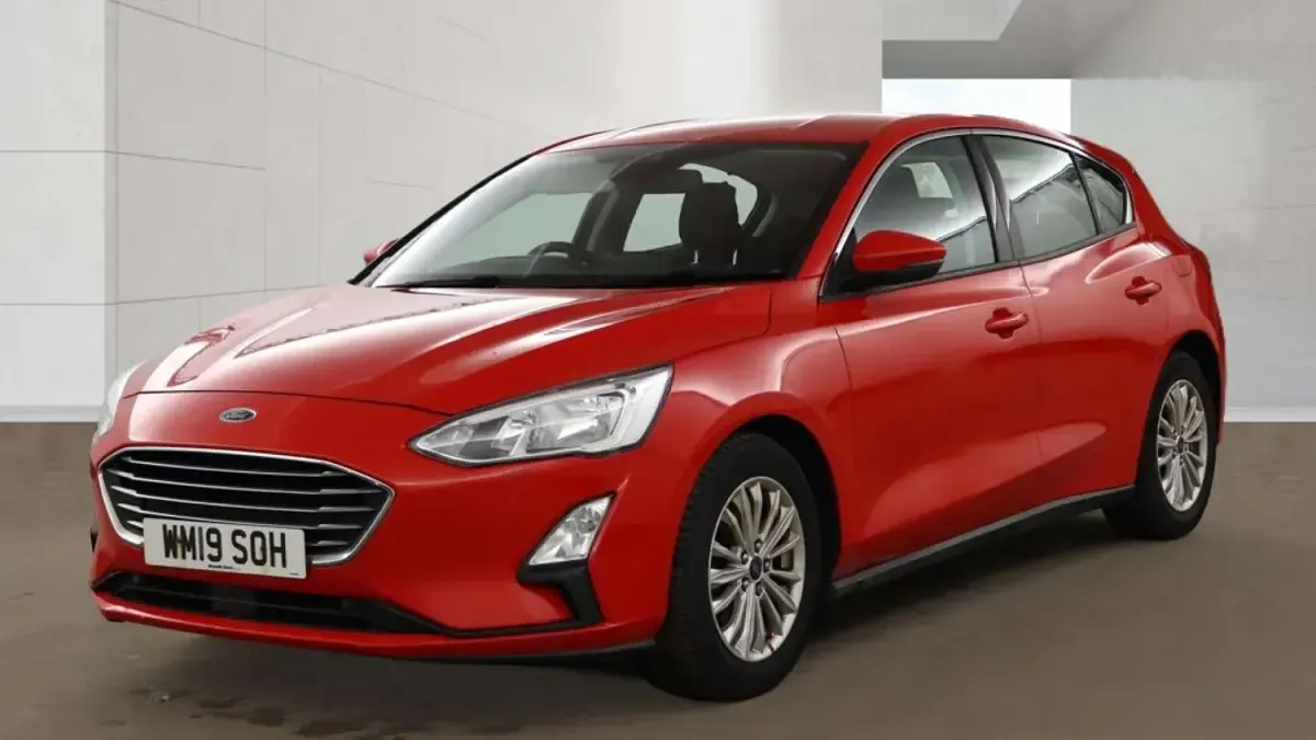 Used Ford Focus Titanium 125 HP (91 kW) 2019 Red Hatchback