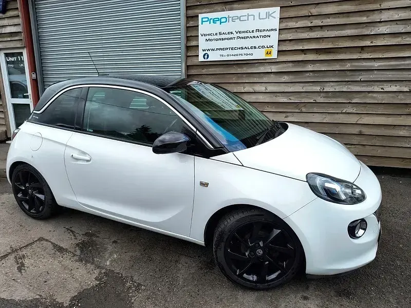Second-hand Vauxhall Adam Slam 70 CP (51 kW) 2017 Alb Hatchback