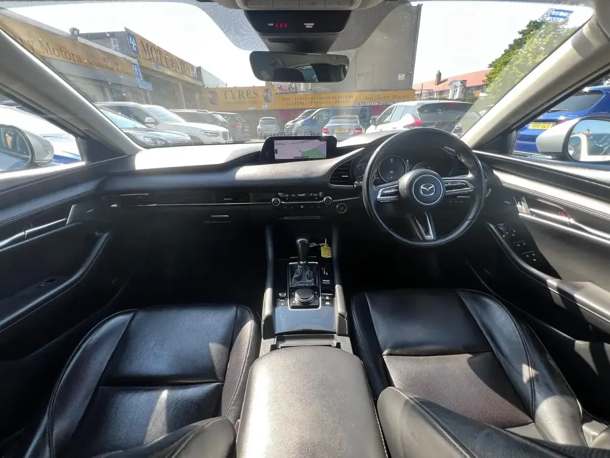 Used Mazda 3 Inclusive 180 HP (132 kW) 2020 Silver Sedan