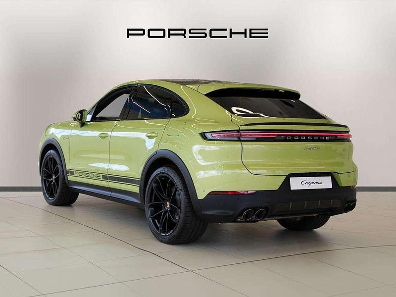 Used Porsche Cayenne 464 HP (341 kW) 2025 Green SUV