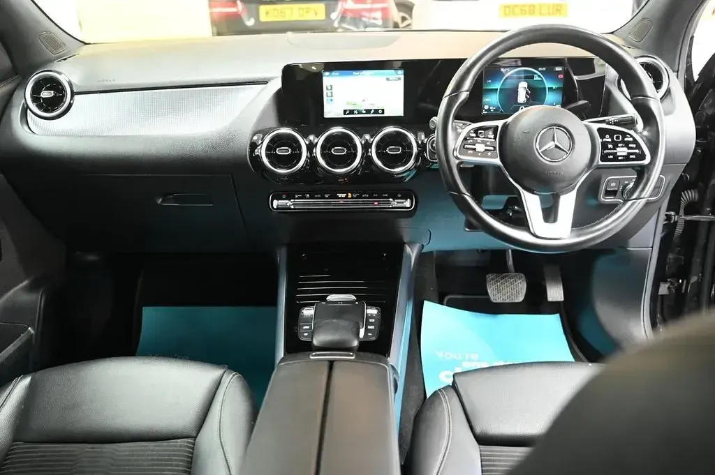 Used Mercedes GLA200 163 HP (119 kW) 2022 Black SUV