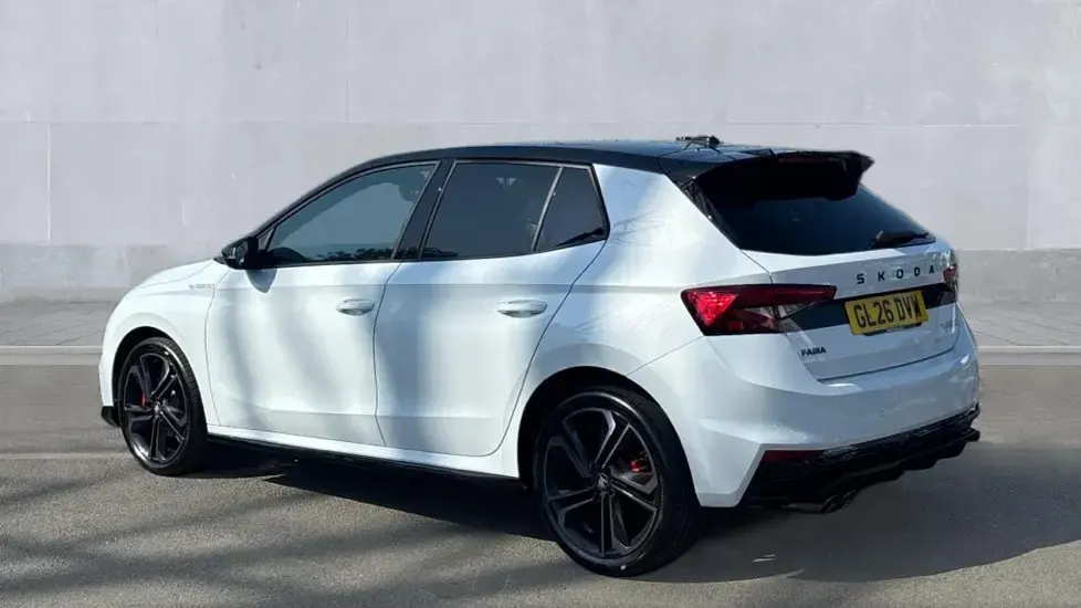 New Skoda Fabia 177 HP (130 kW) 2026 Moon white metallic black magic pearl effect Hatchback