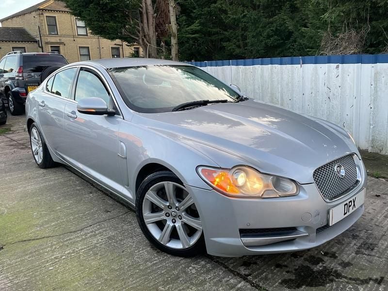 Used Jaguar XF Luxury 240 HP (176 kW) 2010 Silver Sedan