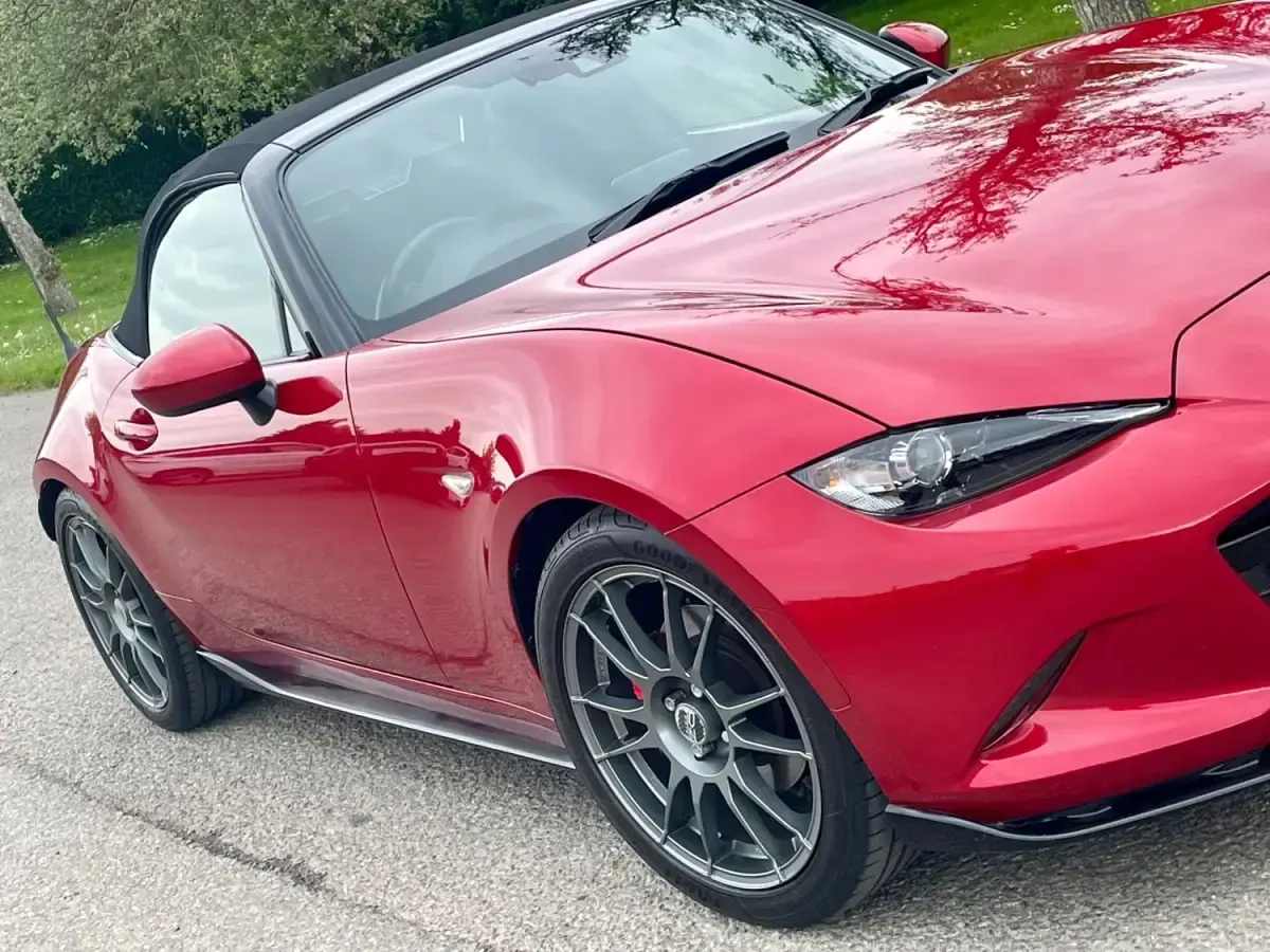 Usado Mazda MX5 Inclusive 160 HP (117 kW) 2015 Vermelho Cabrios