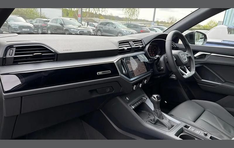 Used Audi Q3 Black Edition 150 HP (110 kW) 2025 Blue SUV