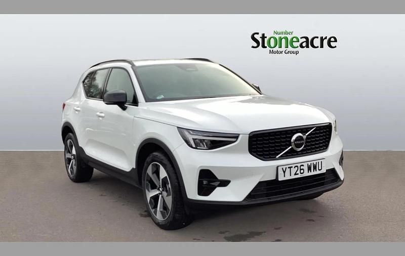 New Volvo XC40 Plus 161 HP (118 kW) 2026 White SUV