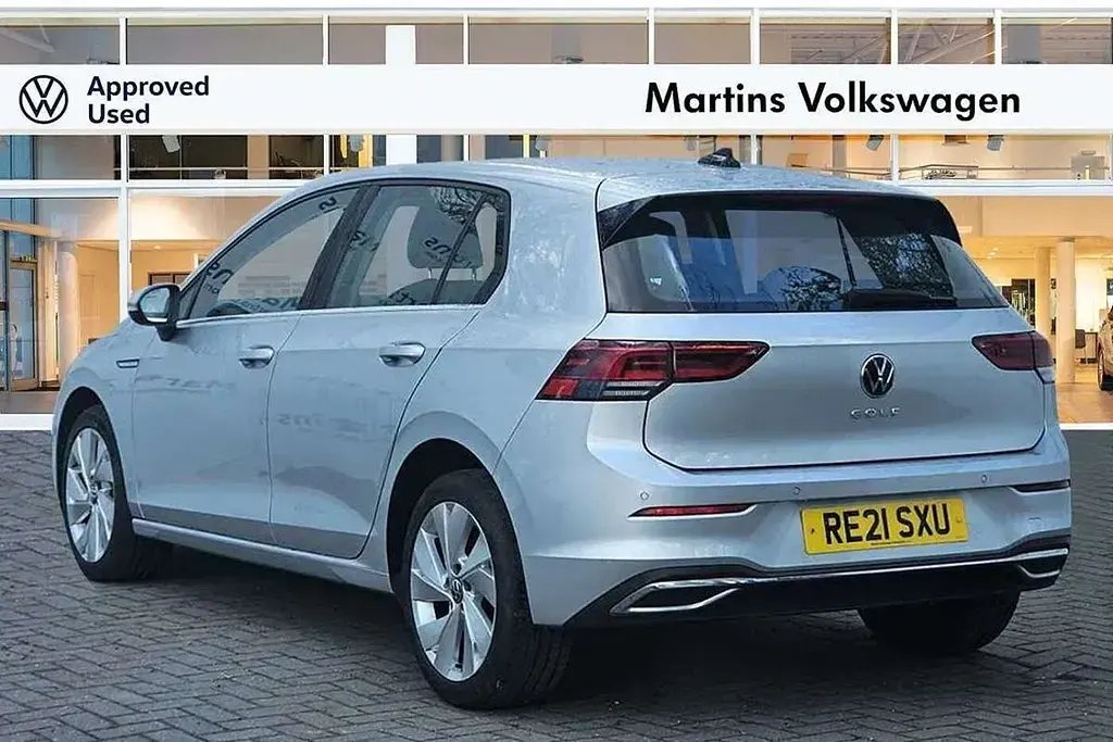 Usado VW Golf VII Style 2021 Prateado Citadino