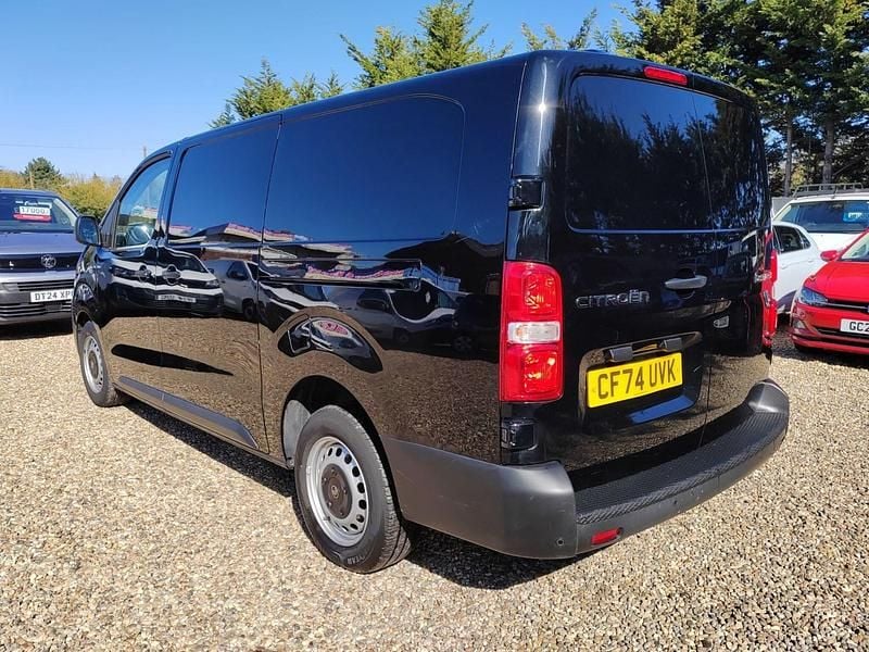 Begagnad Citroën Dispatch 120 HK (88 kW) 2024 Svart Minibuss