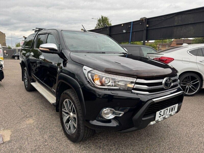 Black Used 2017 Toyota HiLux Pickup | £15,899 (Fair price) - Image 1/4
