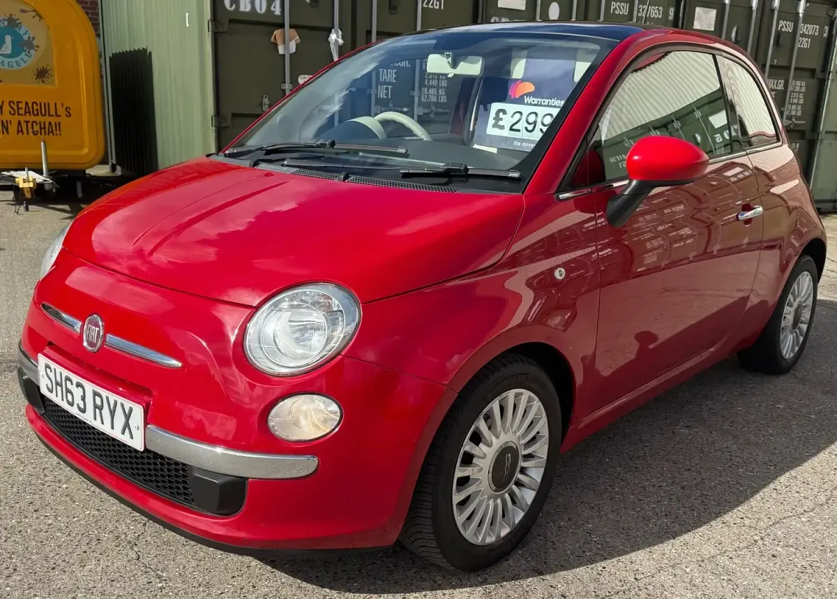 Used Fiat 500 Lounge 69 HP (50 kW) 2013 Red Hatchback
