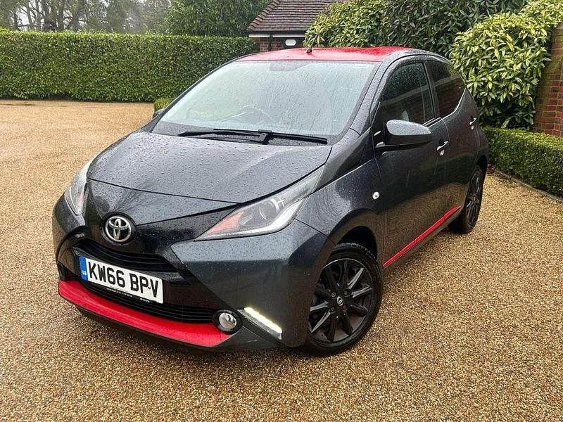 Grey Used 2017 Toyota Aygo x-press Hatchback | £6,150 (Fair price) - Image 1/4