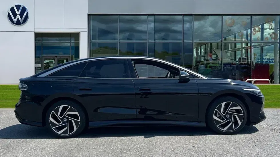 New VW ID.7 Pro 210 kW (286 HP) 2026 Grenadilla black metallic