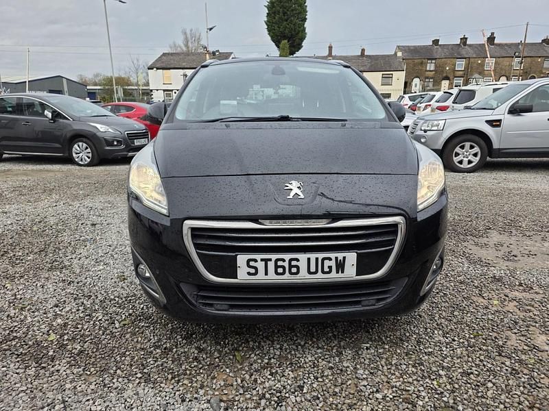 Black Used 2016 Peugeot 5008 Allure MPV | £7,790 (Fair price) - Image 1/4
