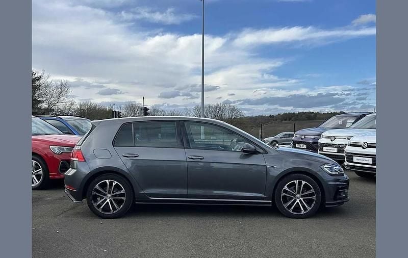 Used VW Golf VIII R-line Edition 147 HP (108 kW) 2020 Grey Hatchback