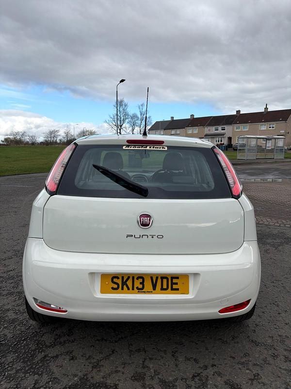 Used Fiat Punto Easy 2013 White Hatchback