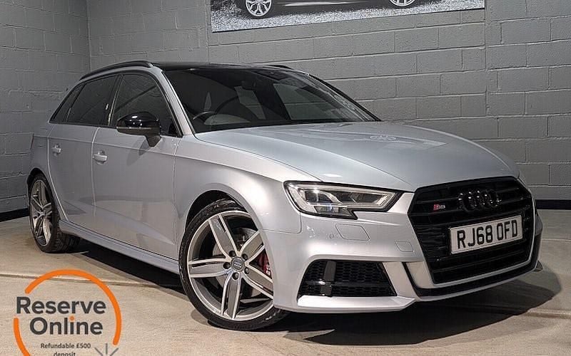 Begagnad Audi S3 Sportback Black Edition 300 HK (220 kW) 2019 Halvkombi