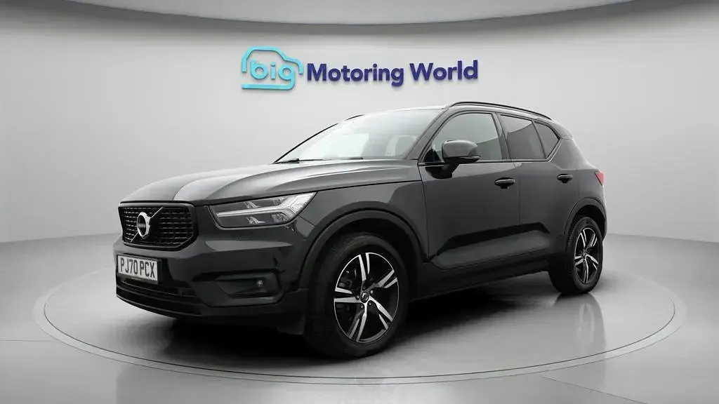 Used Volvo XC40 R-Design 197 HP (144 kW) 2020 Black SUV