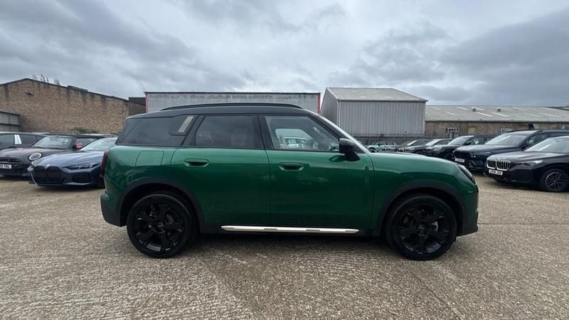 Used Mini Countryman 168 HP (123 kW) 2025 Green SUV