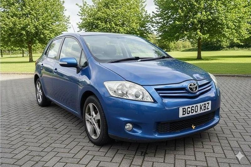 Used 2010 Toyota Auris | £2,675 (Good price) - Image 1/1