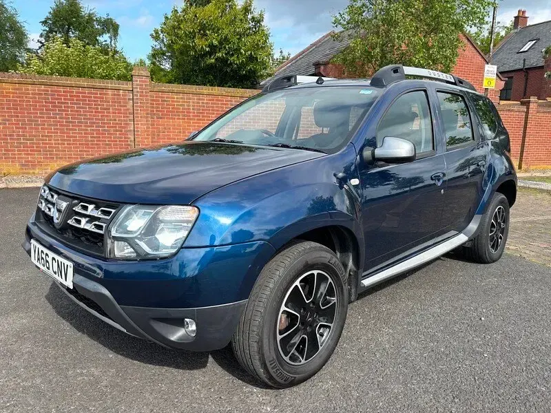 Used Dacia Duster Prestige 110 HP (80 kW) 2017 Mediterranean blue SUV