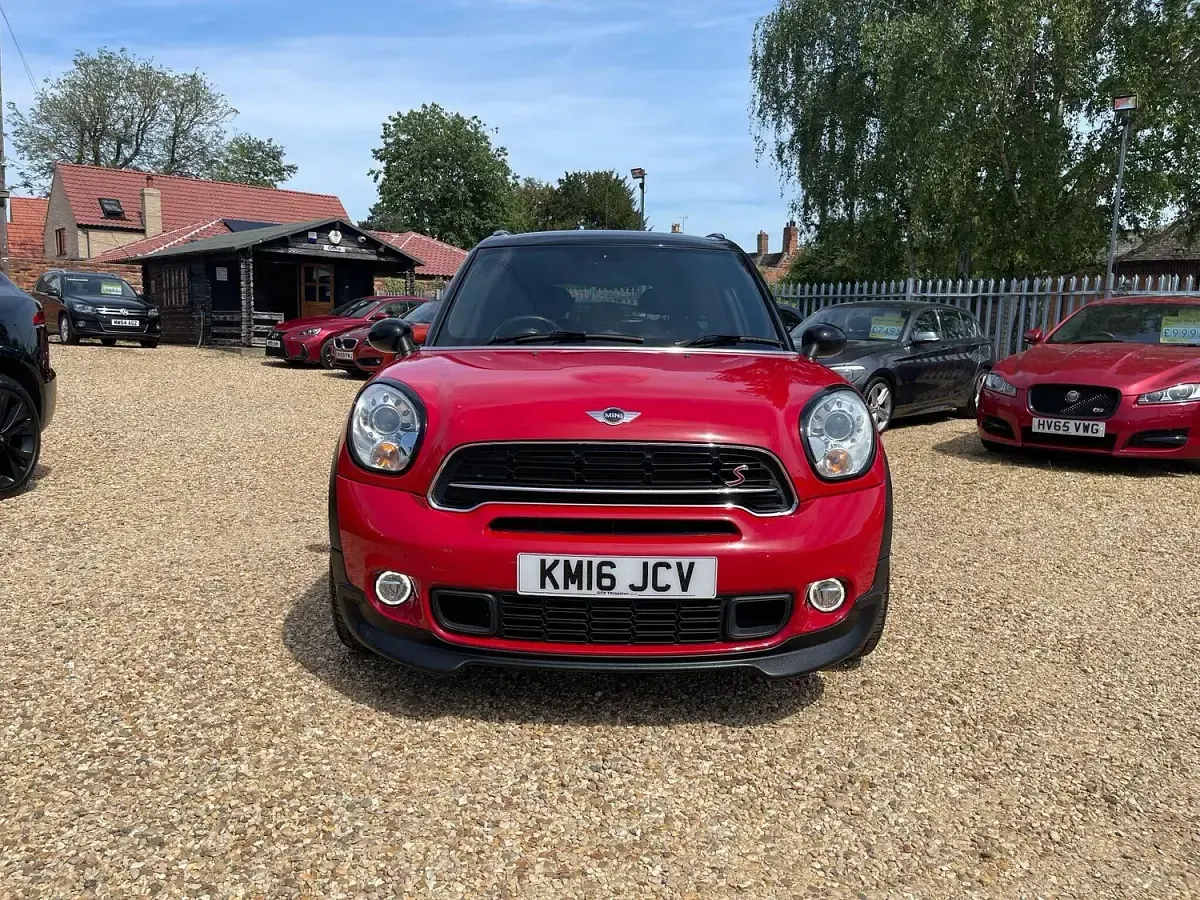 Used Mini Cooper SD 2016 Red Hatchback