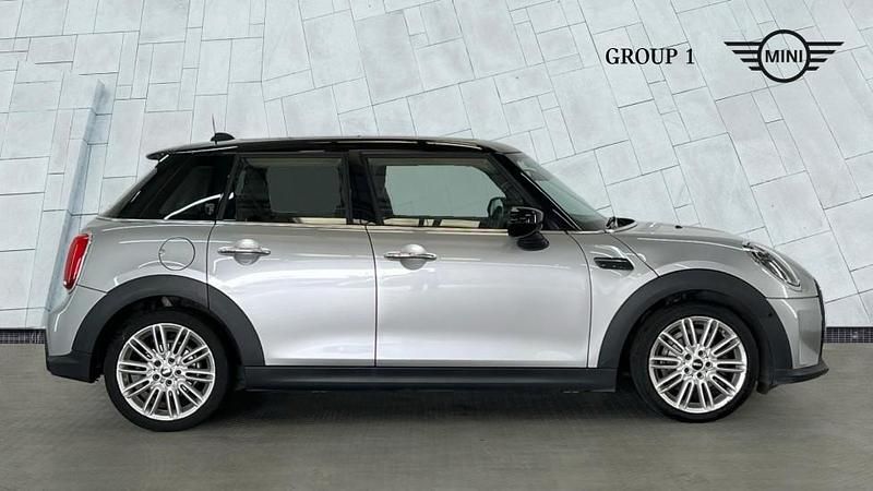 Used Mini Cooper Exclusive 136 HP (100 kW) 2023 Silver Hatchback