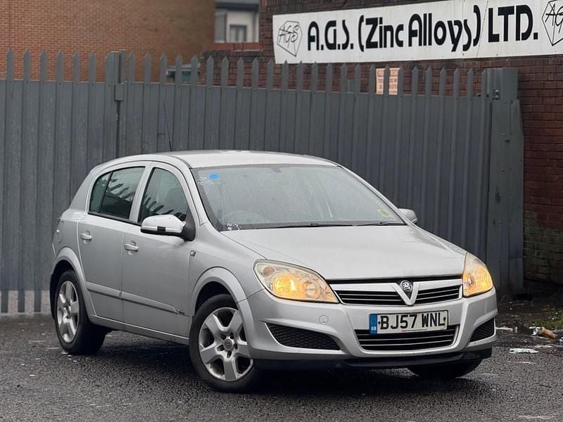 Used Vauxhall Astra 2007 Silver Hatchback