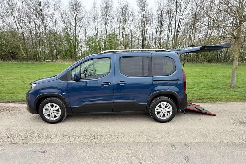 Used Peugeot Rifter Allure Premium 2021 Blue MPV