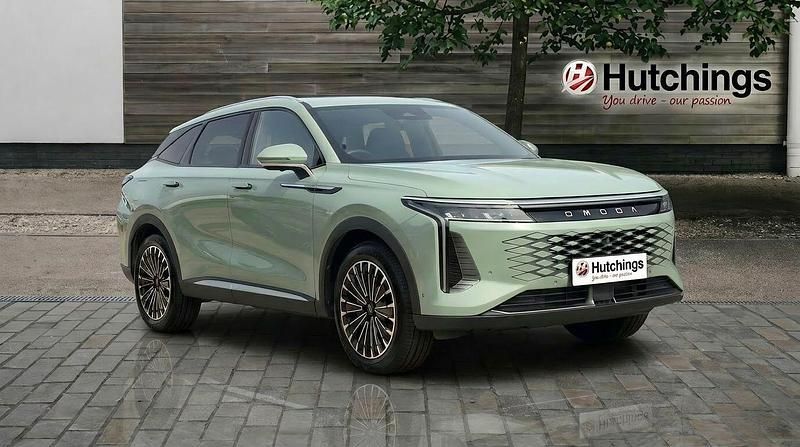 Used Omoda 9 537 HP (394 kW) 2025 Green SUV
