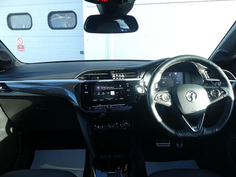 Used Vauxhall Corsa Ultimate 128 HP (94 kW) 2022 White Hatchback