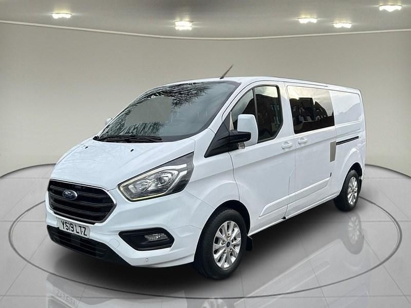 Used Ford Transit Custom Limited 130 HP (95 kW) 2019 White Van