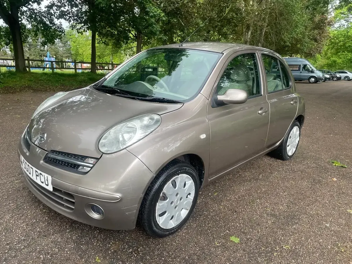 Used Nissan Micra 88 HP (64 kW) 2007 Beige Hatchback