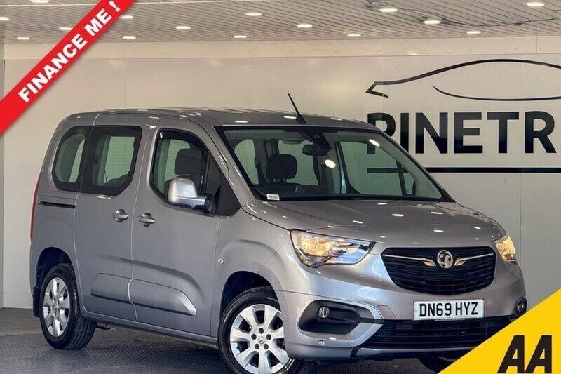Grey Used 2019 Vauxhall Combo S MPV | £11,499 (Fair price) - Image 1/1