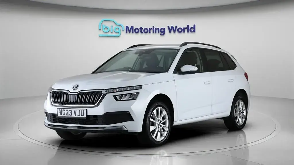 Used Skoda Kamiq SE Drive 95 HP (69 kW) 2023 White SUV