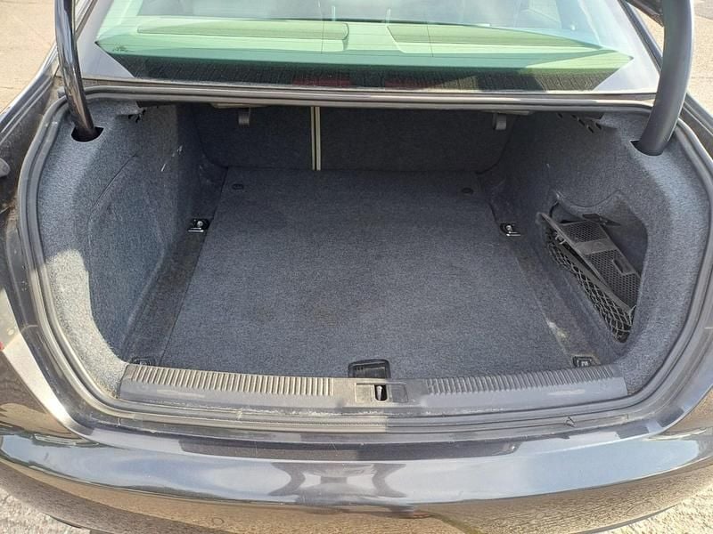 Usado Audi A4 160 CV (117 kW) 2008 Gris Berlina