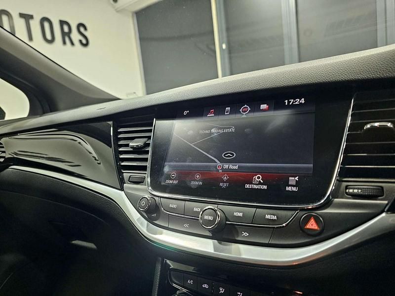 Used Vauxhall Astra SRi 150 HP (110 kW) 2016 Black Hatchback