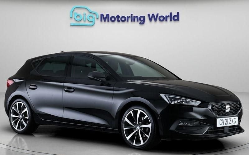 Used 2023 Seat Leon FR Sport Hatchback | £18,050 (Fair price) - Image 1/4