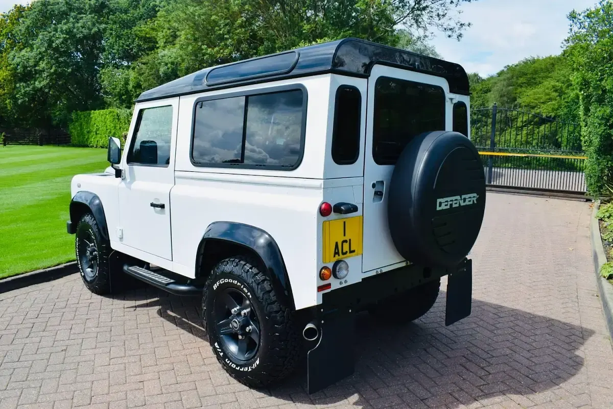 Used Land Rover Defender 2015 White Estate