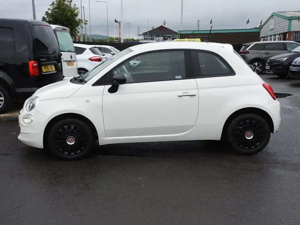 Used Fiat 500 Pop 69 HP (50 kW) 2017 White Hatchback