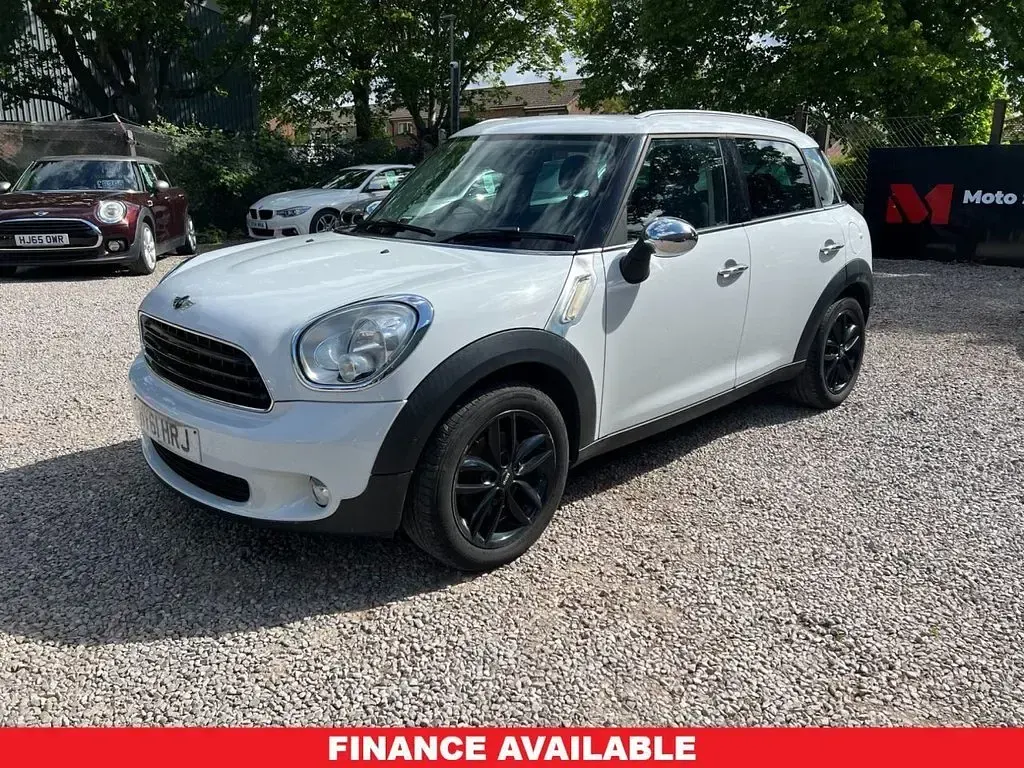 Used Mini One D 90 HP (66 kW) 2011 White Hatchback